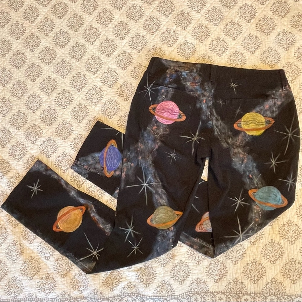 Hand Painted Black Jeans with Vibrant Planets and Stars Design OOAK Size 9 - Picture 4 of 14